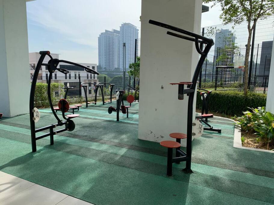 Stylish Romantic Couples Getaway - Netflix&Relax 7 Cyberjaya Exterior photo